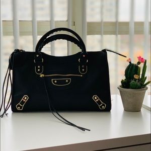 BB handbag